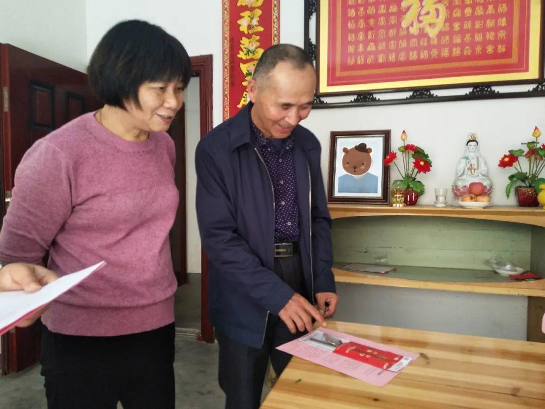 推动文明餐桌行动，共建健康中国，公筷最新新闻引领餐桌变革