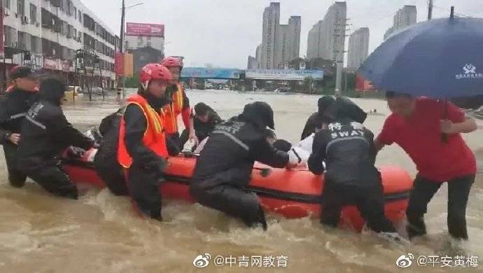 湖北黄冈暴雨来袭，全力以赴应对挑战的最新消息